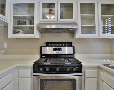 34073 Emily Way - Photo Thumbnail 16