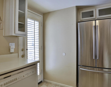34073 Emily Way - Photo Thumbnail 3