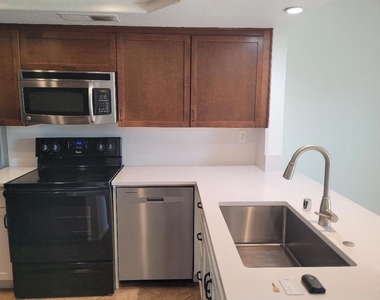78149 Indigo Drive - Photo Thumbnail 2