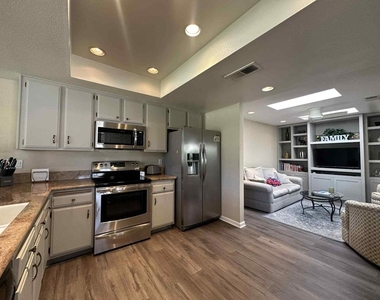 4 Hermosillo Lane - Photo Thumbnail 11