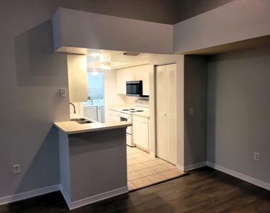 4197 N Haverhill Road - Photo Thumbnail 7