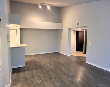 4197 N Haverhill Road - Photo Thumbnail 1