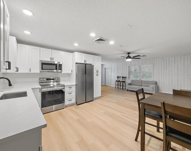 14339 Collecting Canal Road - Photo Thumbnail 37