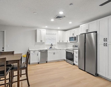 14339 Collecting Canal Road - Photo Thumbnail 38