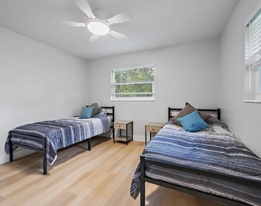 14339 Collecting Canal Road - Photo Thumbnail 42