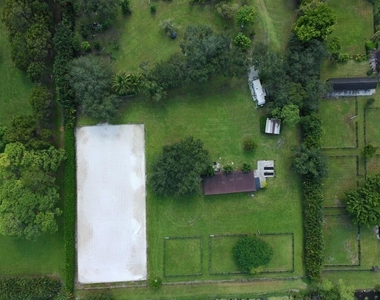 16693 Deer Path Lane - Photo Thumbnail 9