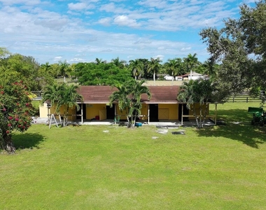 16693 Deer Path Lane - Photo Thumbnail 13