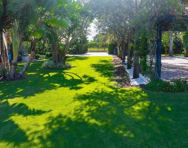 5420 Las Palmas Avenue - Photo Thumbnail 56