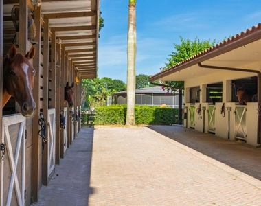 5420 Las Palmas Avenue - Photo Thumbnail 47