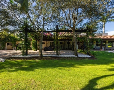5420 Las Palmas Avenue - Photo Thumbnail 50
