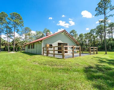 1835 Stallion Drive - Photo Thumbnail 20