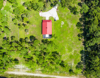 1835 Stallion Drive - Photo Thumbnail 32