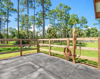 1835 Stallion Drive - Photo Thumbnail 7