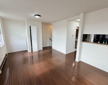 1227 Bryant Avenue - Photo Thumbnail 1