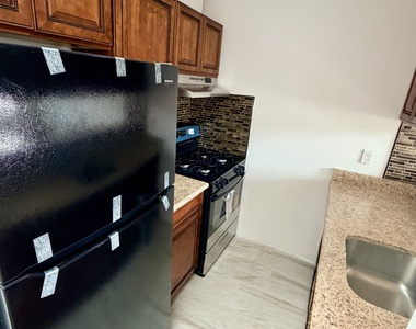 1227 Bryant Avenue - Photo Thumbnail 13