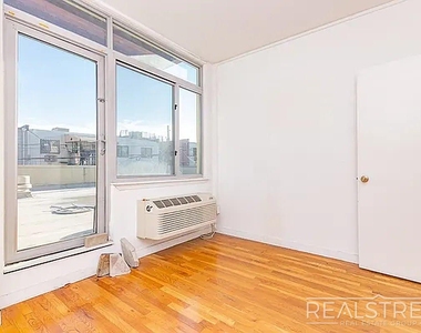 184 Noll Street - Photo Thumbnail 3