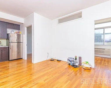 184 Noll Street - Photo Thumbnail 7