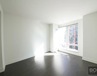 Tenth Avenue - Photo Thumbnail 1