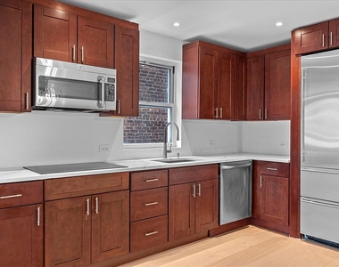 East 240th Street - Photo Thumbnail 4
