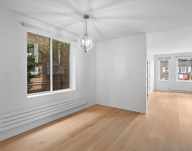 East 240th Street - Photo Thumbnail 15