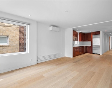 East 240th Street - Photo Thumbnail 12
