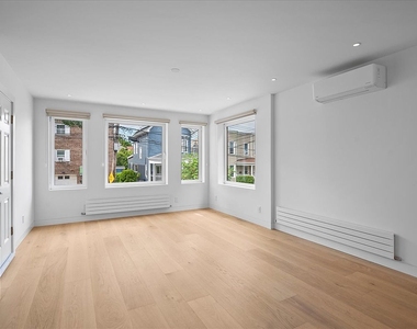 East 240th Street - Photo Thumbnail 1