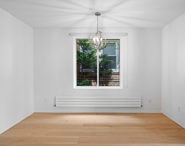 East 240th Street - Photo Thumbnail 14