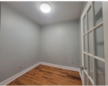 1862 Grove St - Photo Thumbnail 6
