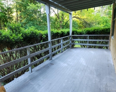 20 Locust Street - Photo Thumbnail 10