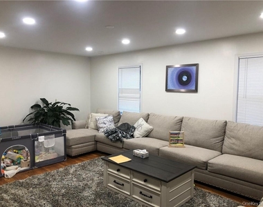 1 Hadassah Lane - Photo Thumbnail 16