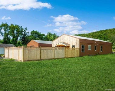 101 Duncan Road - Photo Thumbnail 28