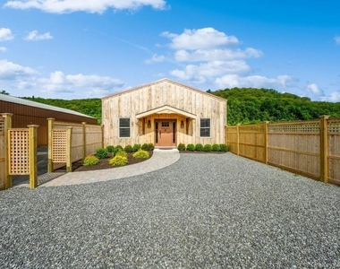 101 Duncan Road - Photo Thumbnail 3