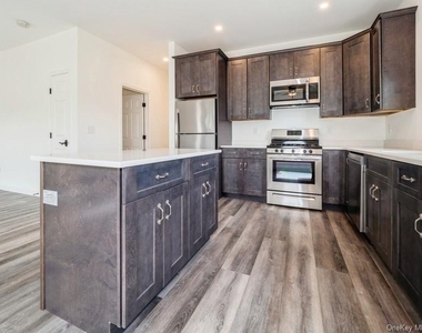 101 Duncan Road - Photo Thumbnail 14