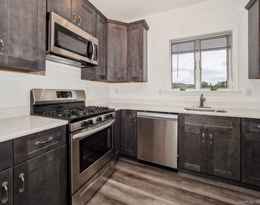 101 Duncan Road - Photo Thumbnail 15