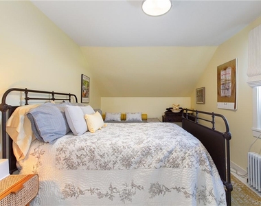 20 Taintor Way - Photo Thumbnail 15