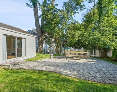246 Mamaroneck Road - Photo Thumbnail 9
