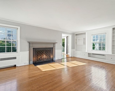 246 Mamaroneck Road - Photo Thumbnail 2