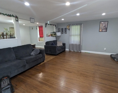 12 Union Avenue - Photo Thumbnail 2