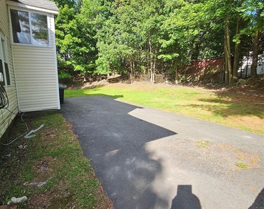 16 Monticello Street - Photo Thumbnail 3