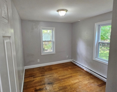 16 Monticello Street - Photo Thumbnail 6