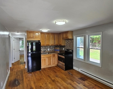 16 Monticello Street - Photo Thumbnail 4