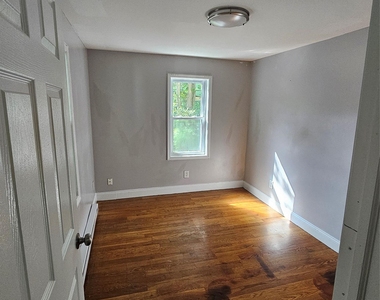 16 Monticello Street - Photo Thumbnail 7