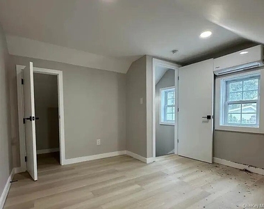 18 Forester Llc - Photo Thumbnail 12