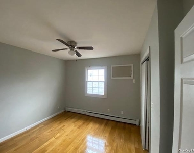 9315 240th Street - Photo Thumbnail 5