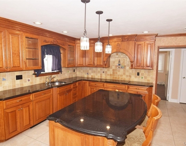 27 Jill Drive - Photo Thumbnail 2