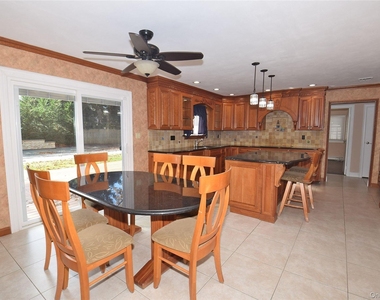 27 Jill Drive - Photo Thumbnail 4