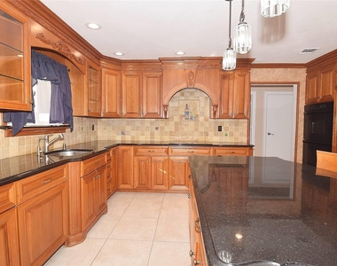 27 Jill Drive - Photo Thumbnail 3
