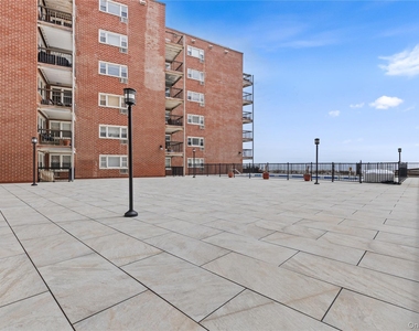 750 Shore Road - Photo Thumbnail 31