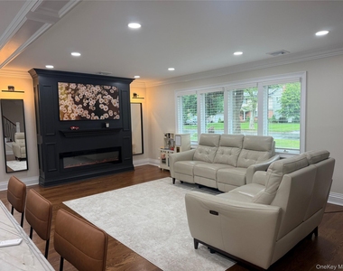 18 Amalia Lane - Photo Thumbnail 1