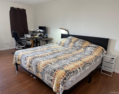 175 Maple Avenue - Photo Thumbnail 3